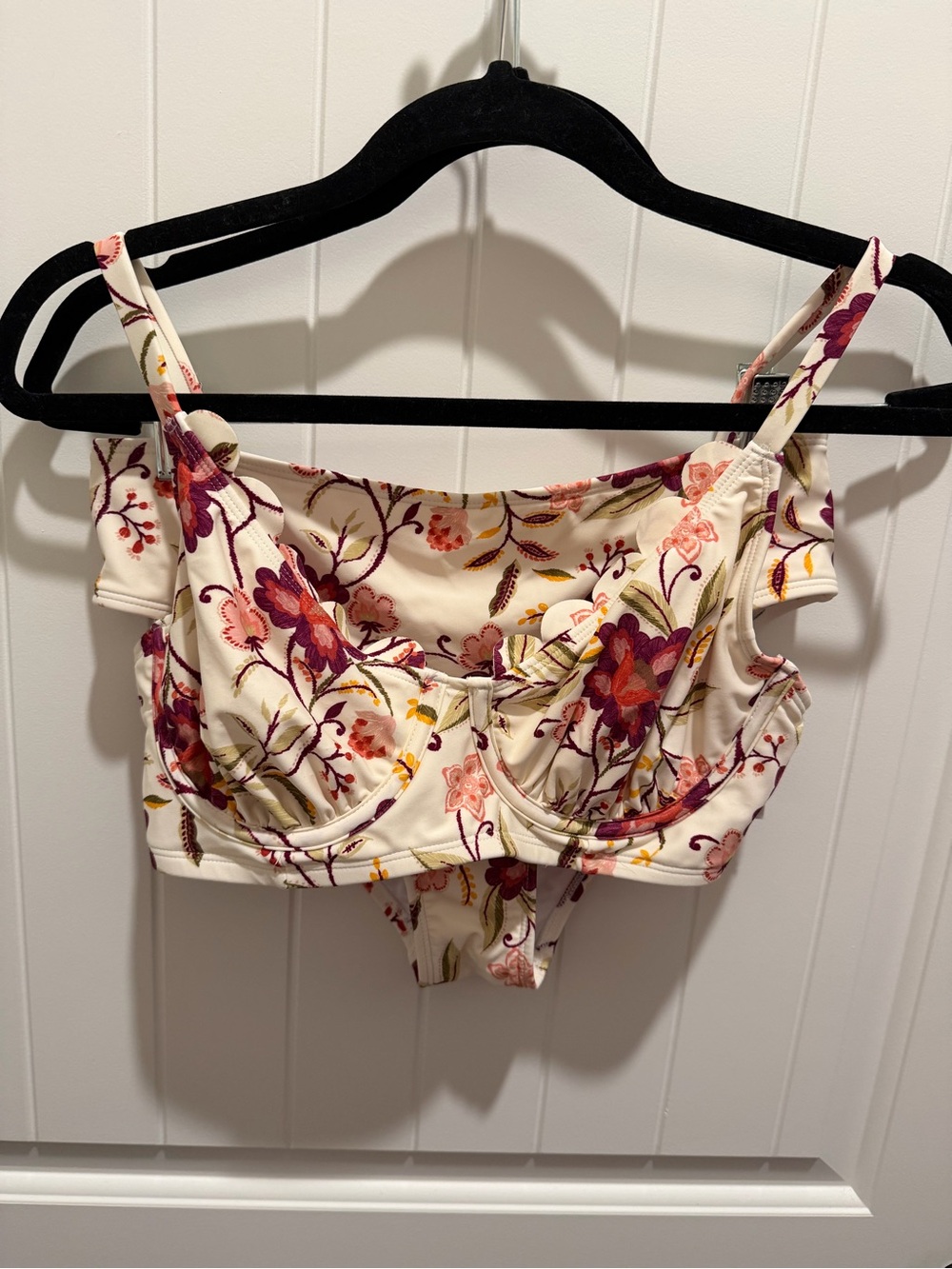CUPSHE  NWT Floral Underwire Bikini Set Cream Multi Size 36C Top & Medium Bottom